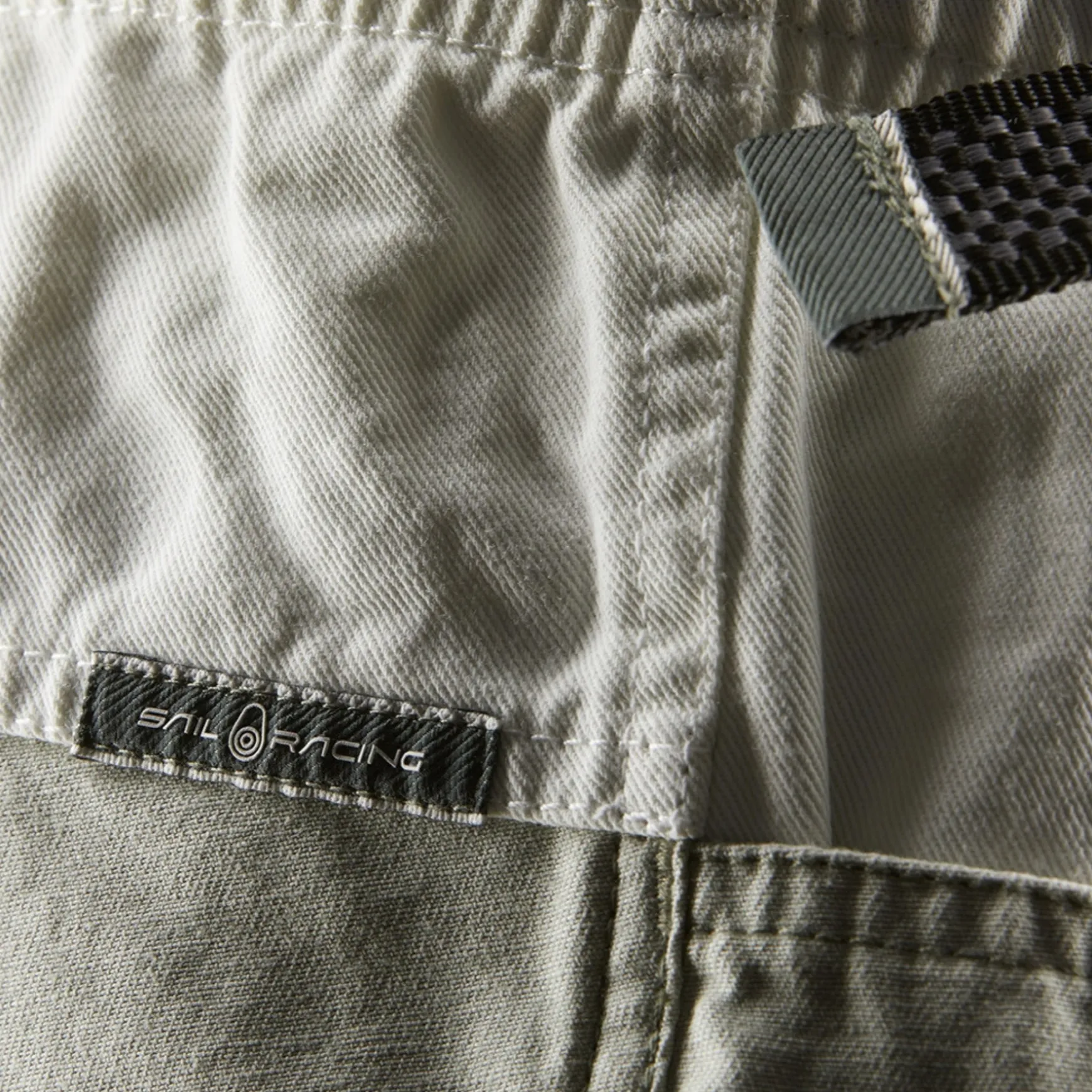 Breeze Blocked Shorts Offwhite